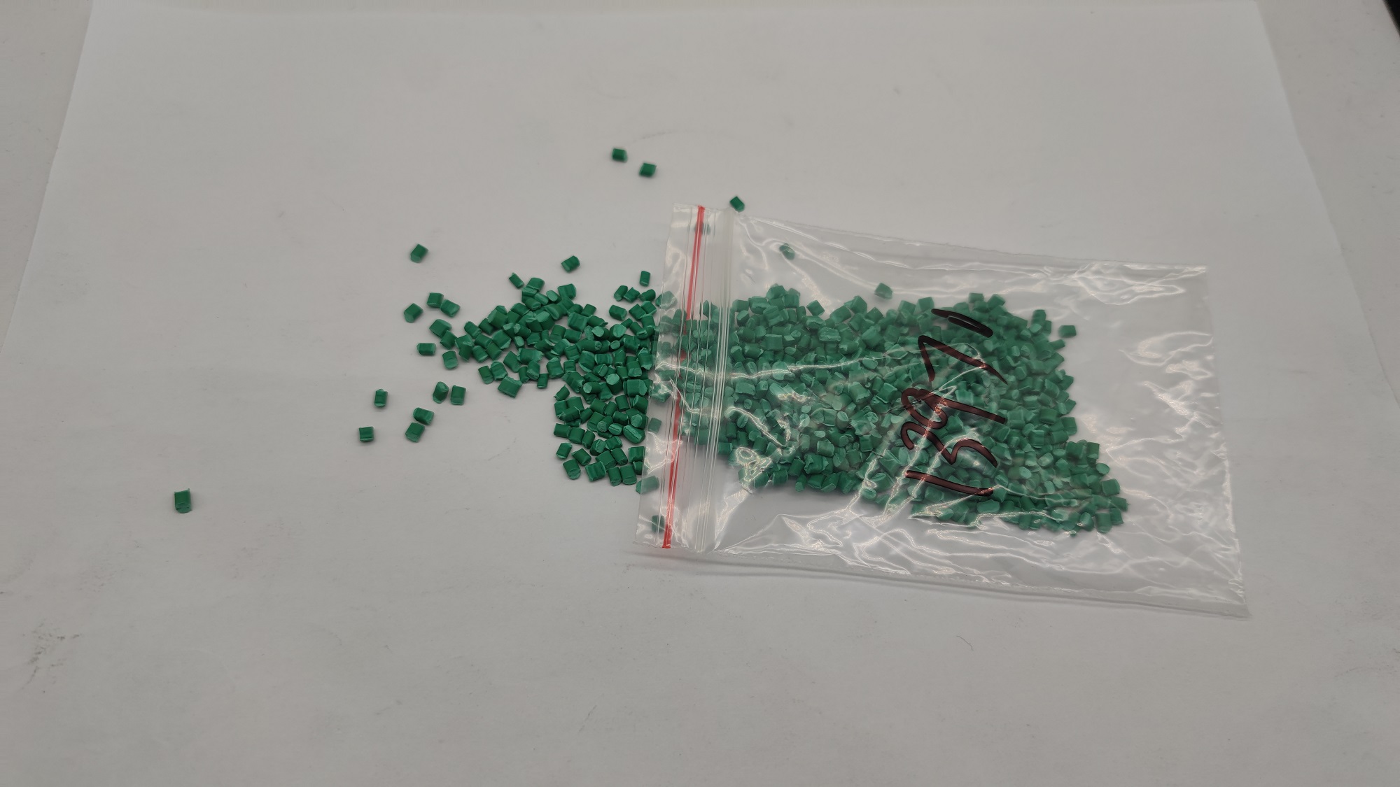 色母粒分散性差会导致PVC水管哪些缺陷