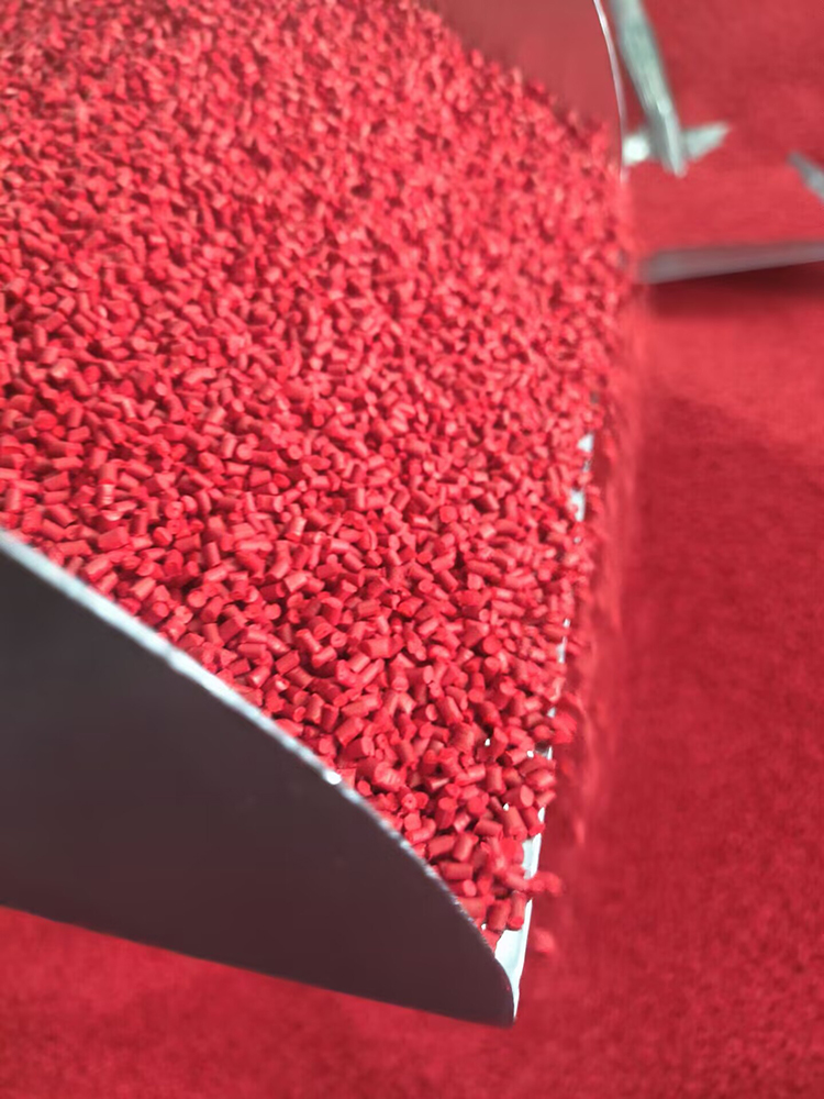 塑料水桶用PE色母粒色彩选择多吗